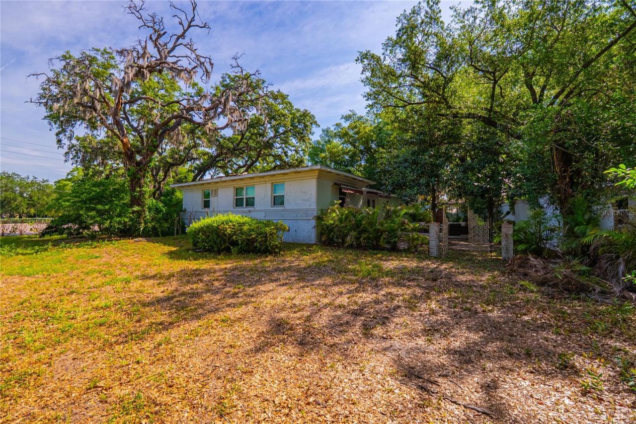 401 Bullard Parkway , Temple Terrace, FL 33617 Photo