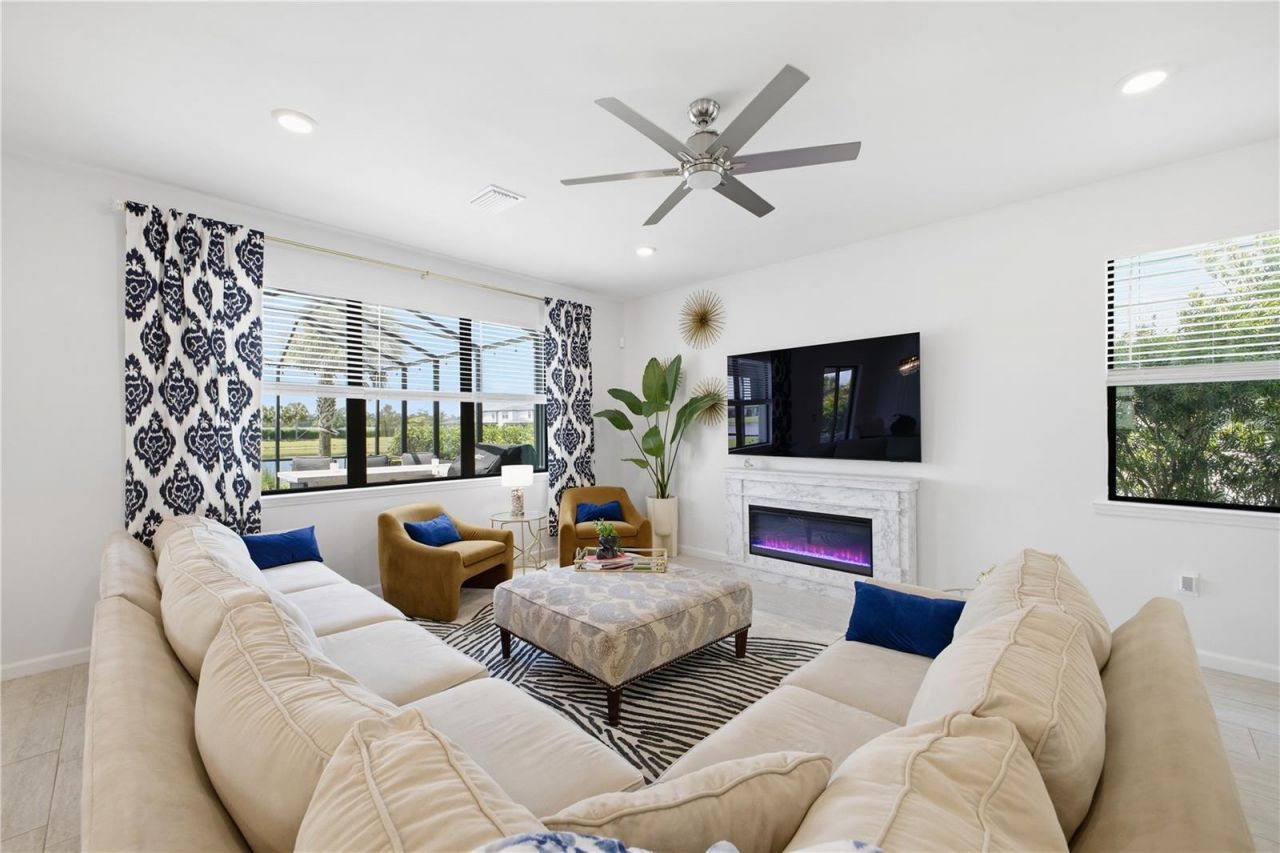 16306 Pine Mist Drive, Bradenton, FL 34211 Photo