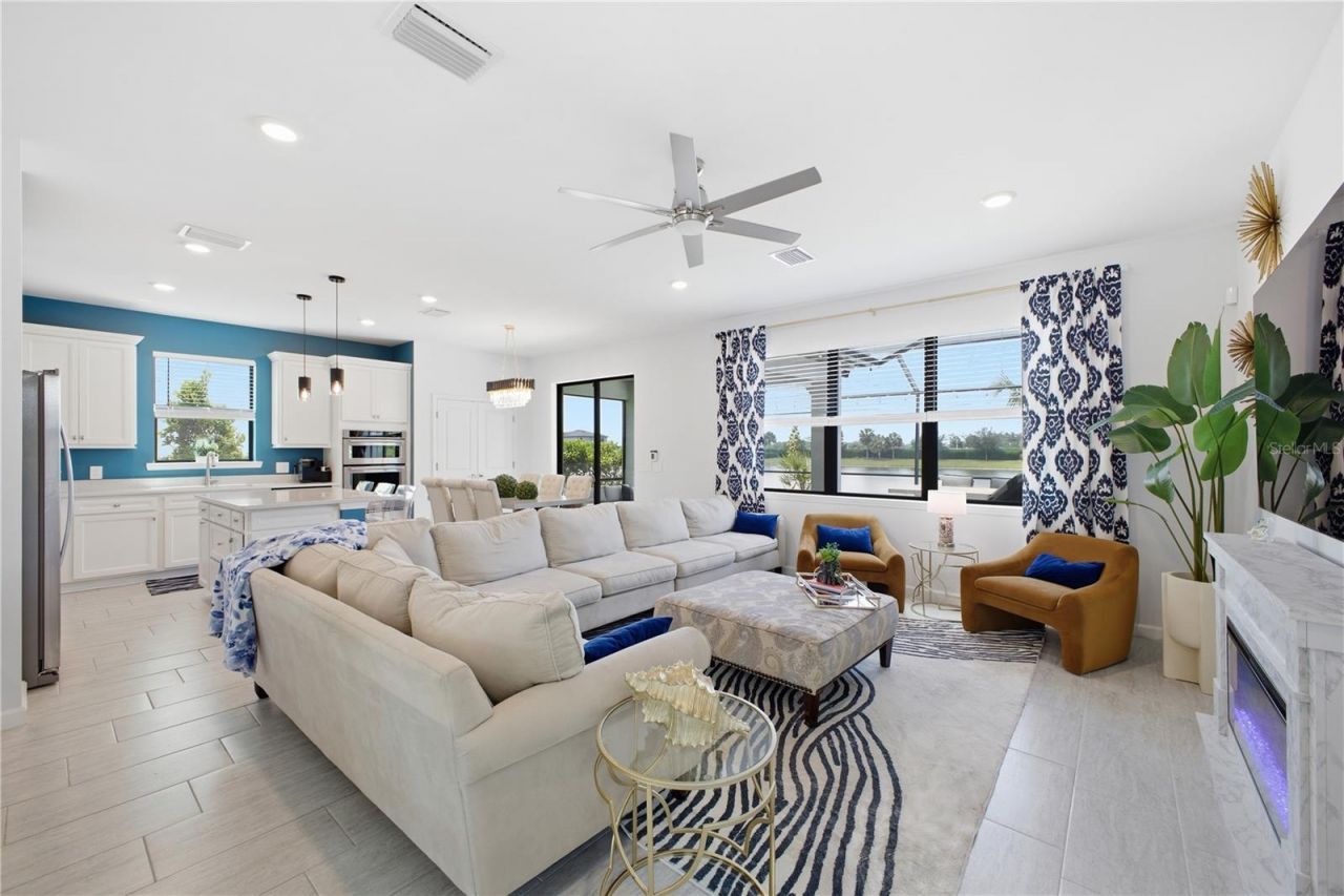 16306 Pine Mist Drive, Bradenton, FL 34211 Photo