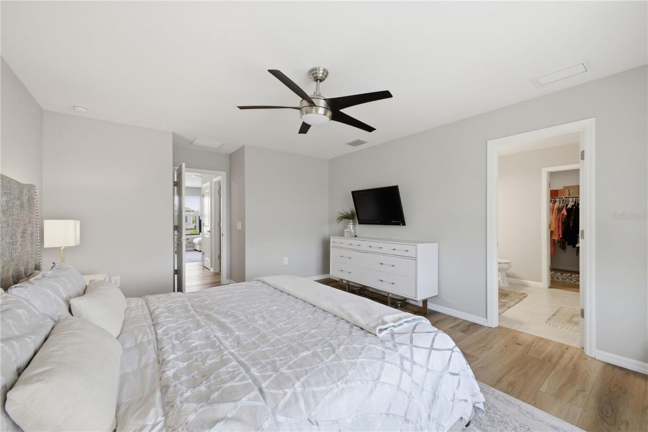 16306 Pine Mist Drive, Bradenton, FL 34211 Photo