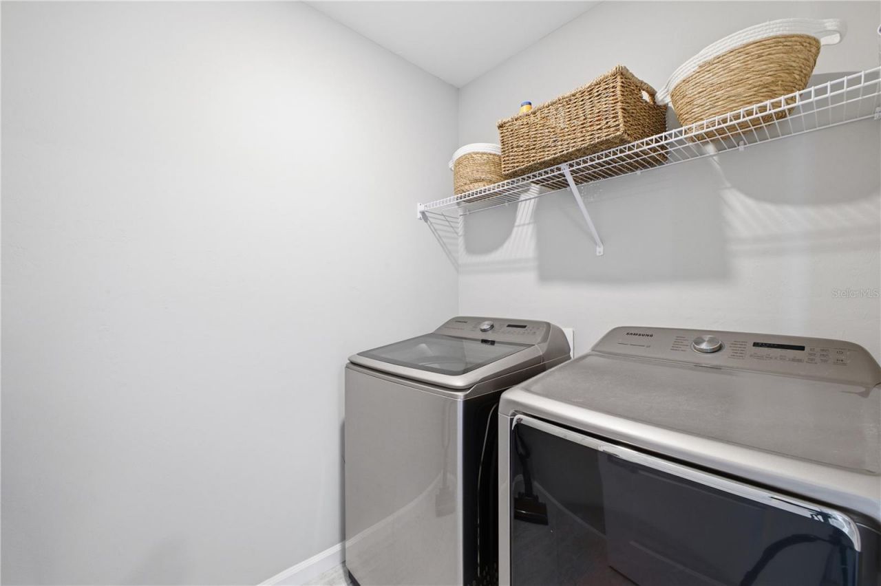 16306 Pine Mist Drive, Bradenton, FL 34211 Photo