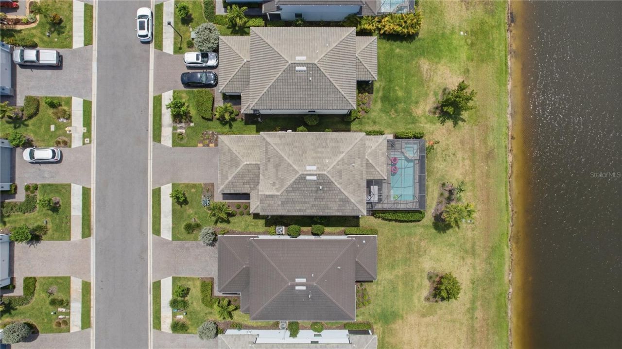 16306 Pine Mist Drive, Bradenton, FL 34211 Photo