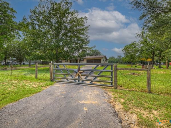 236 Shady Lane, Seguin, TX 78155