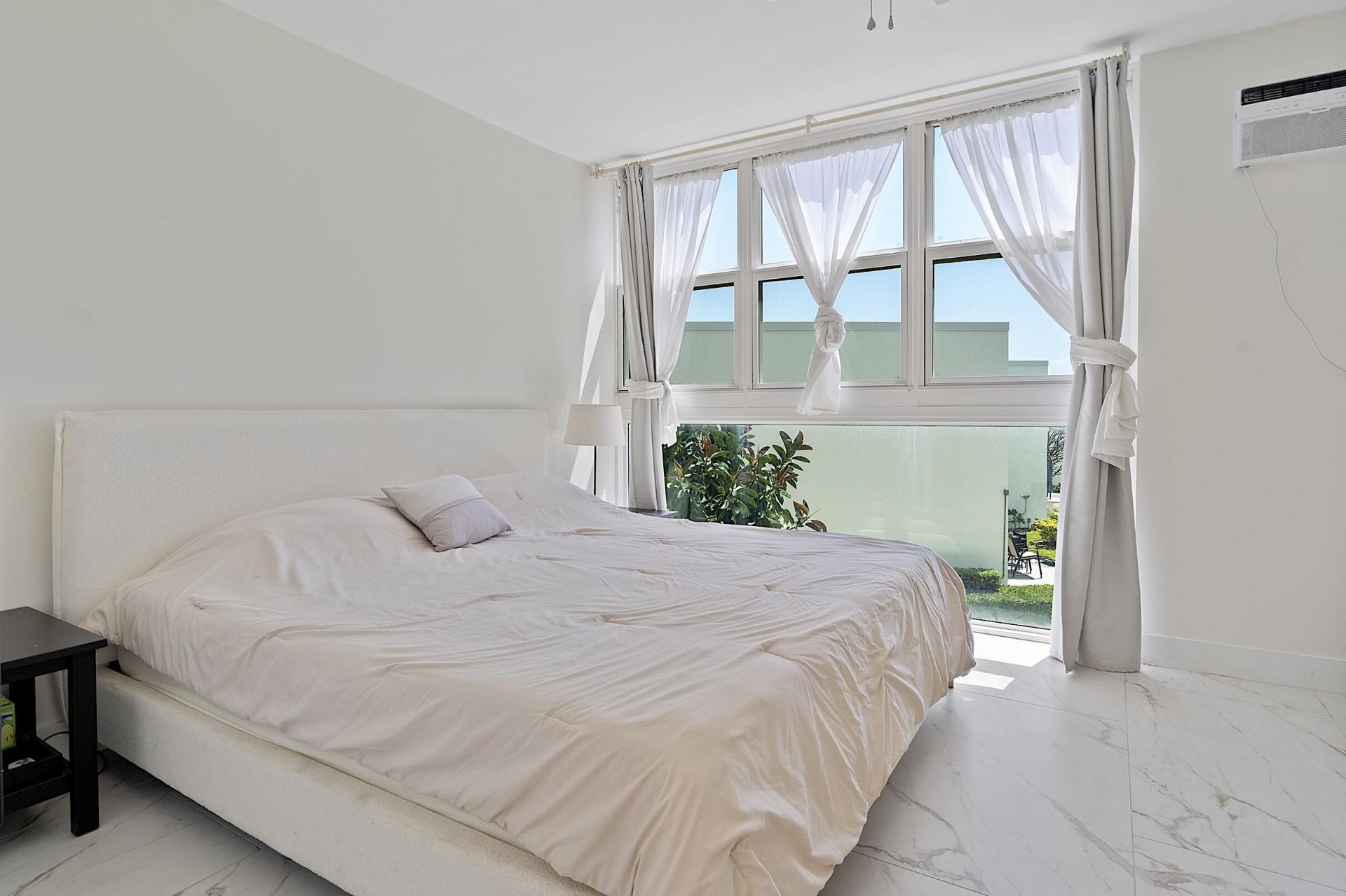 1200 N Fort Lauderdale Beach Boulevard, Unit 204, Fort Lauderdale, FL 33304 Photo