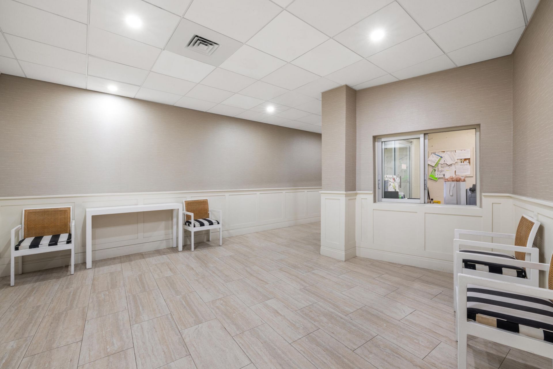 2295 S Ocean Boulevard, Unit 302, Palm Beach, FL 33480 Photo