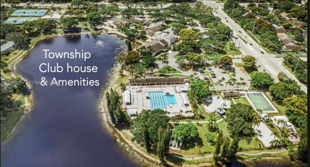 4409 NW 20th St, Unit 447, Coconut Creek, FL 33066 Photo