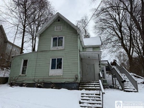 438 Winsor Street , Jamestown, NY 14701