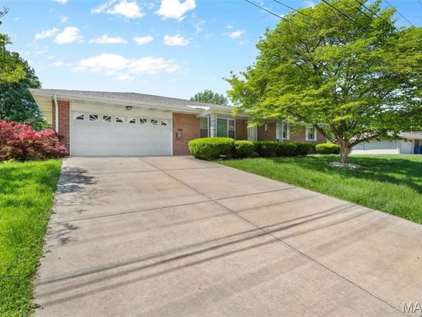 1302 Waverly Drive , Collinsville, IL 62234