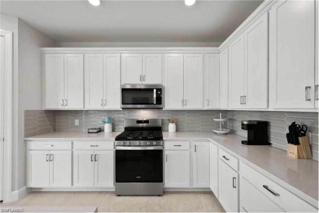 20024 Hartford Blvd , Estero, FL 33928 Photo