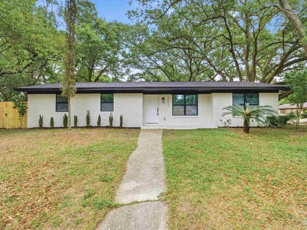 4596 Monpellier Dr, Pensacola, FL 32505