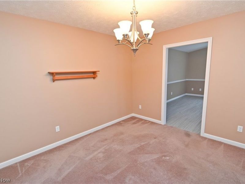 5618 London Drive, Austintown, OH 44515 Photo 9