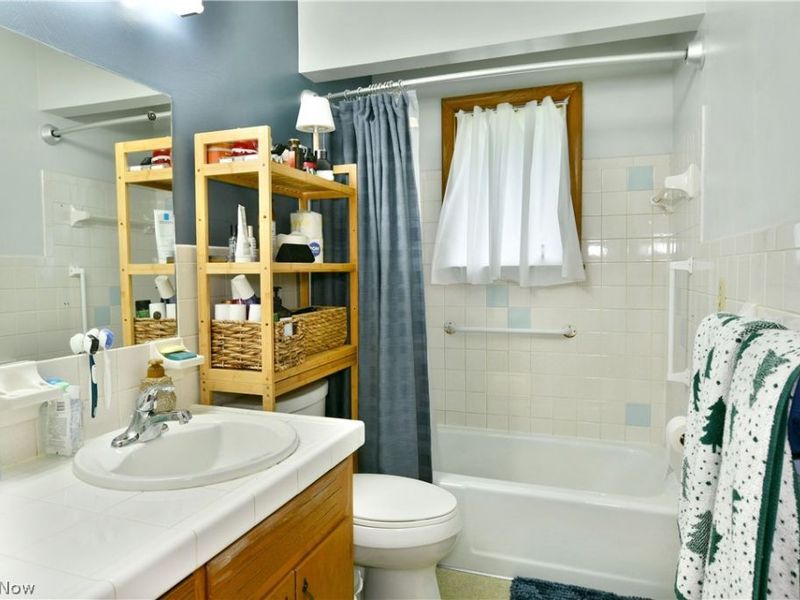 499 W Harvey Street, Struthers, OH 44471 Photo 36