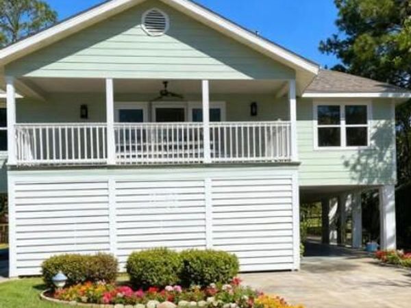 113 Forest Street, Pass Christian, MS 39571