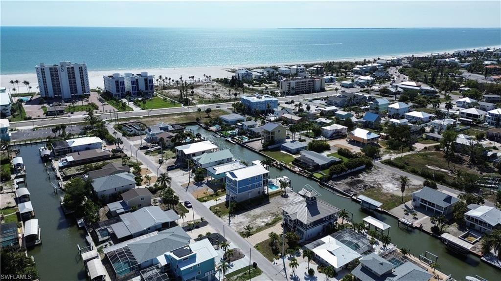189 Curlew St , Fort Myers Beach, FL 33931 Photo