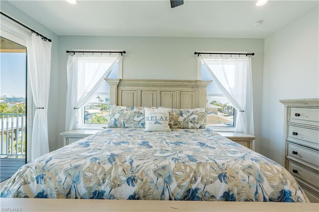 189 Curlew St , Fort Myers Beach, FL 33931 Photo