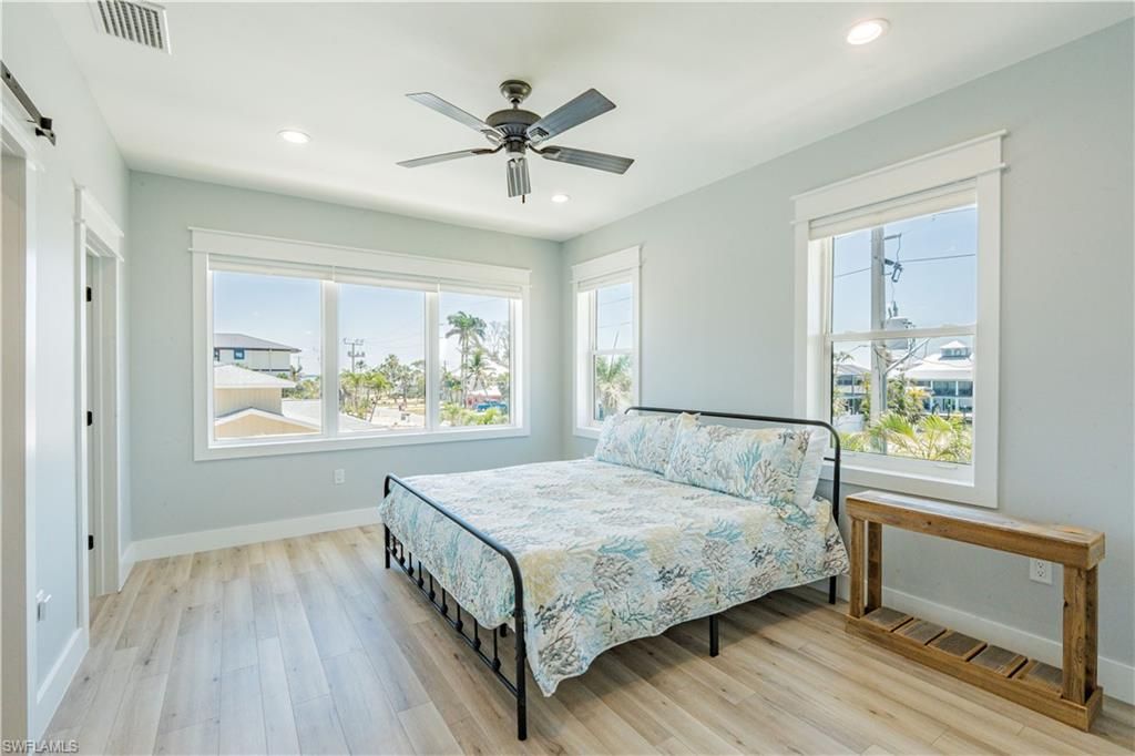 189 Curlew St , Fort Myers Beach, FL 33931 Photo