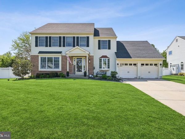 39 OLD REPUBLIC LANE, MARLTON, NJ 08053