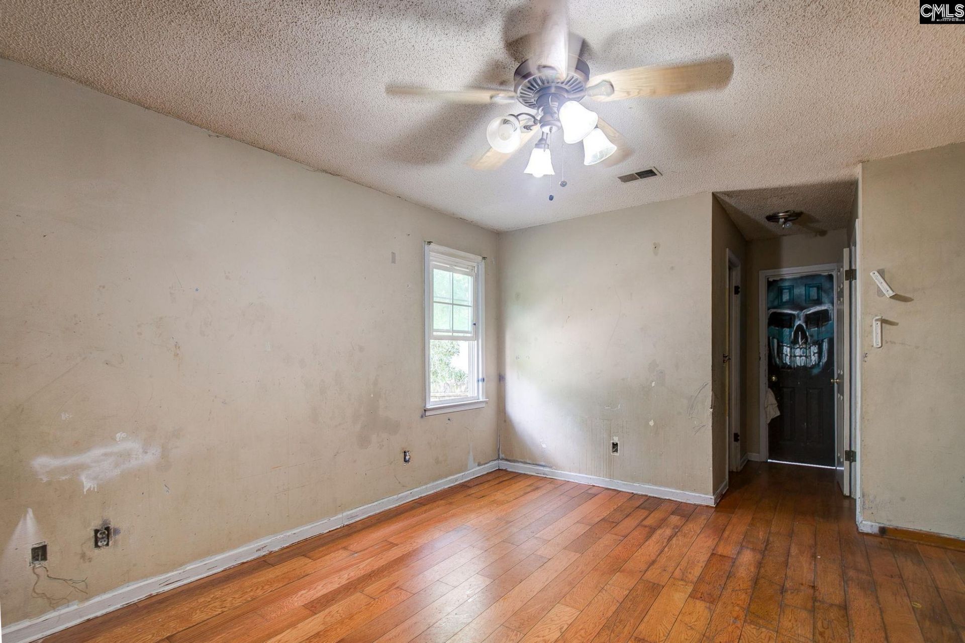 111 Riverwalk Way Photo 10