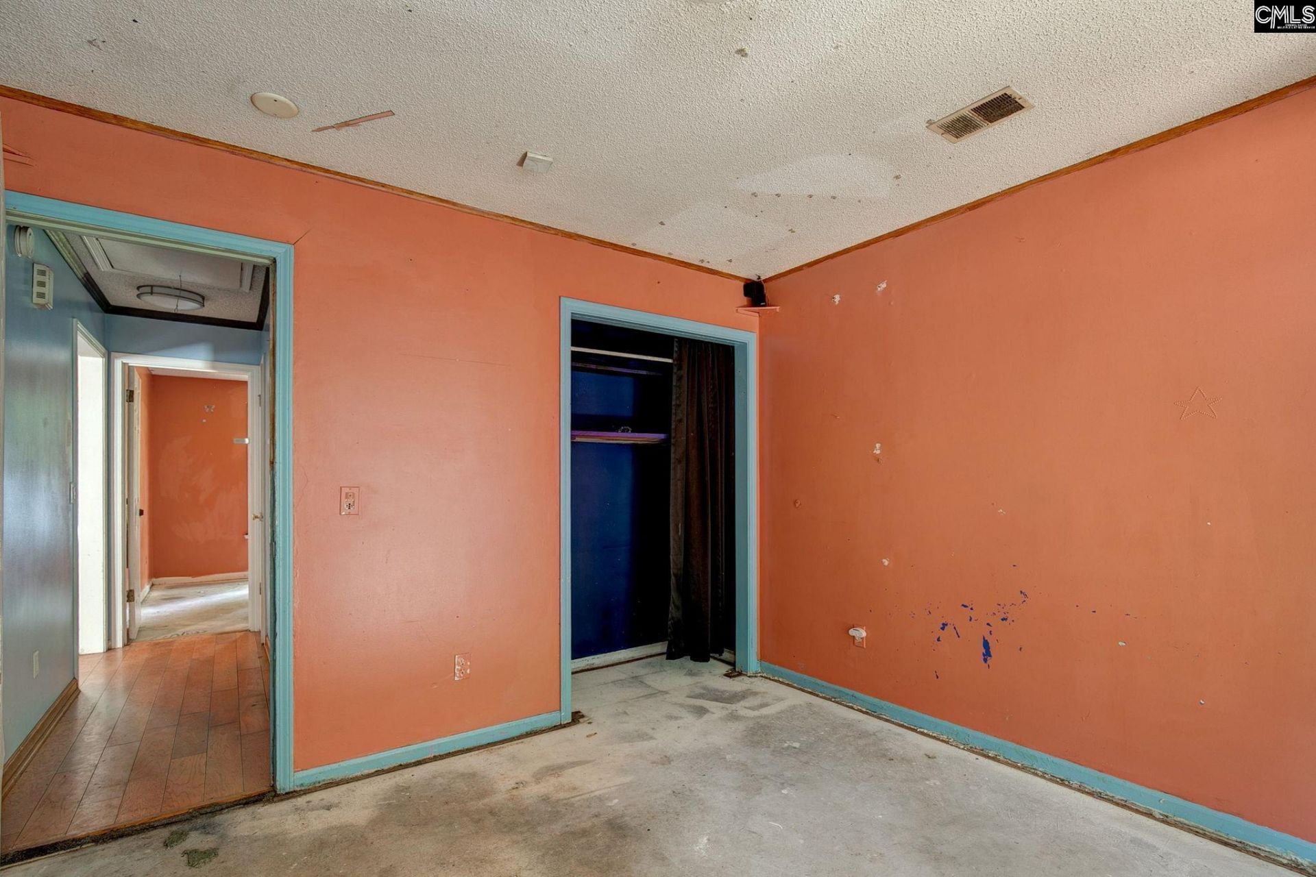 111 Riverwalk Way Photo 18