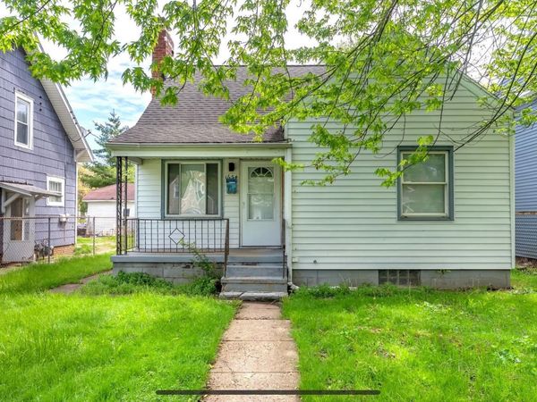 1654 O'Brien St Street, South Bend, IN 46628