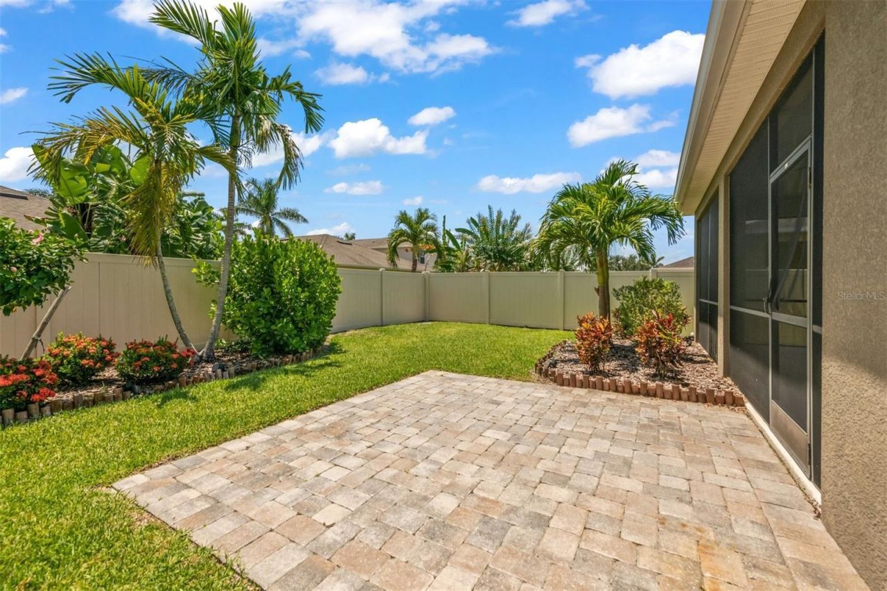 8302 Karpeal Drive, Sarasota, FL 34238 Photo