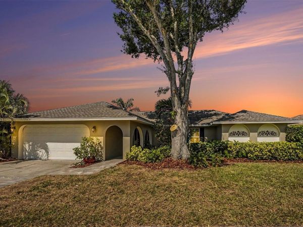 10392 136TH STREET , LARGO, FL 33774