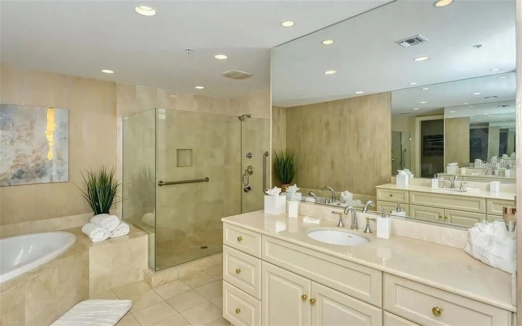 1111 Ritz Carlton Drive, Unit 1004, Sarasota, FL 34236 Photo