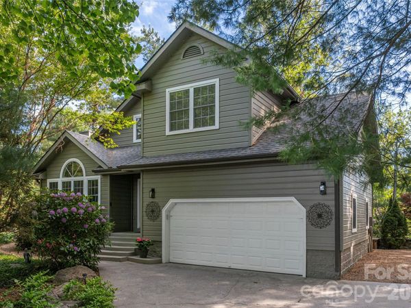 196 Rockhold Drive, Asheville, NC 28804