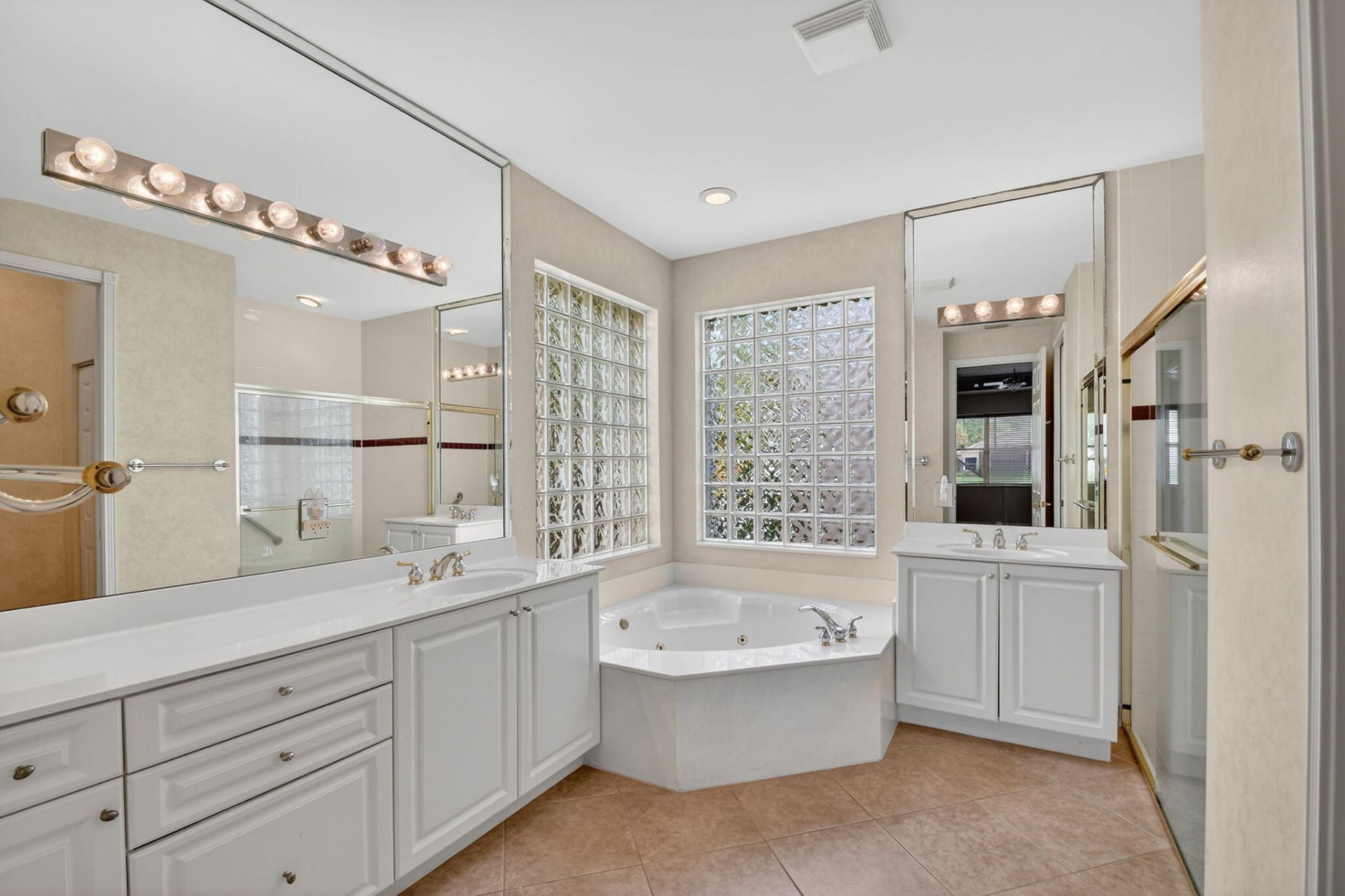 9881 Casa Mar Drive, Lake Worth, FL 33467 Photo