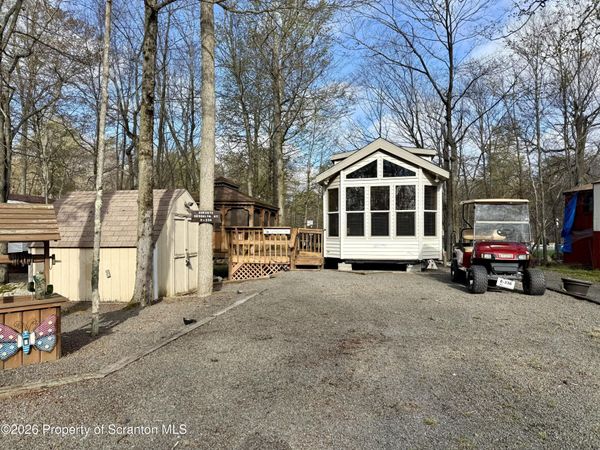 336 Buckaroo Byway , Covington Twp, PA 18424