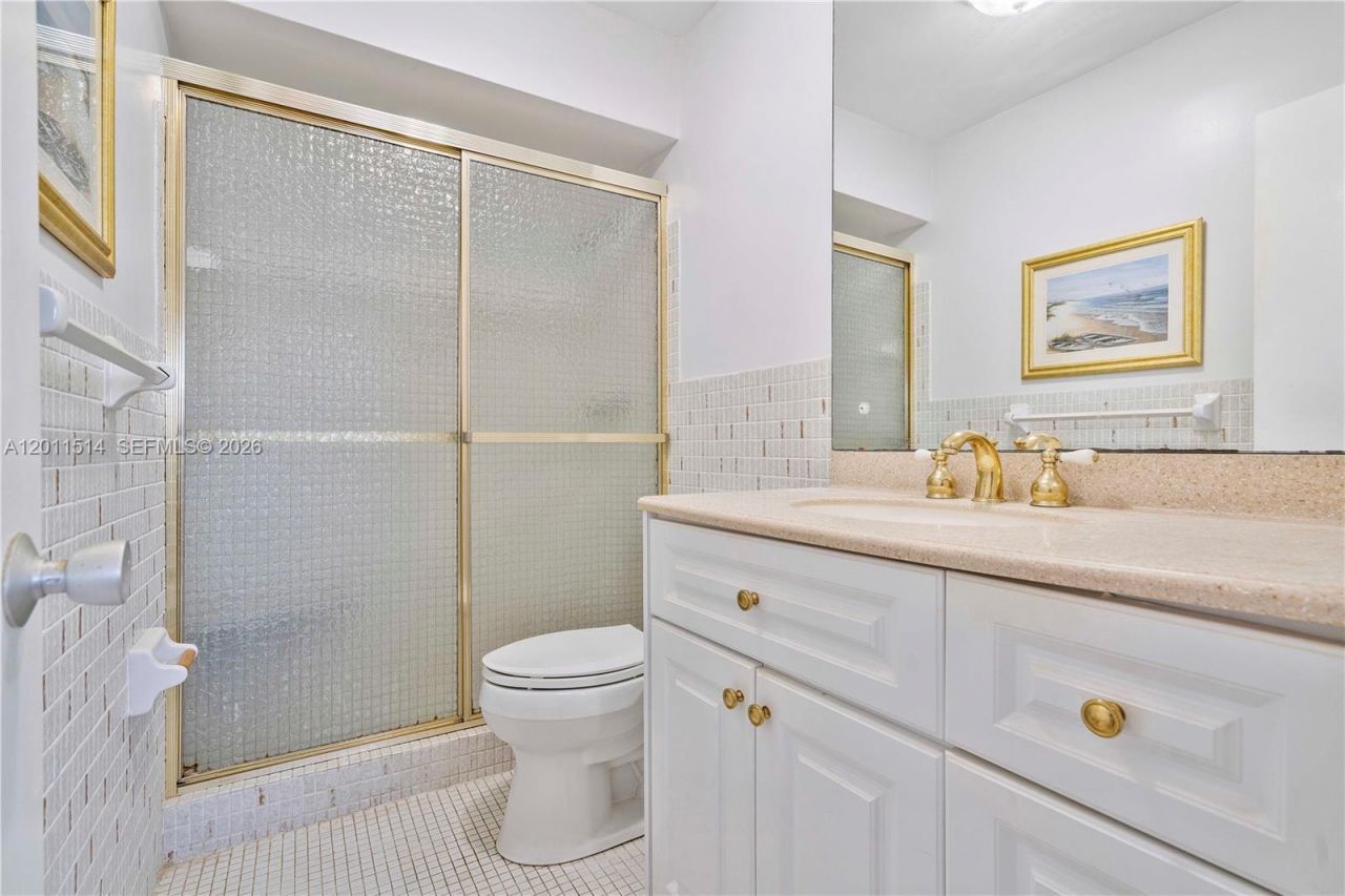 2600 Diana Dr, Unit 311, Hallandale Beach, FL 33009 Photo