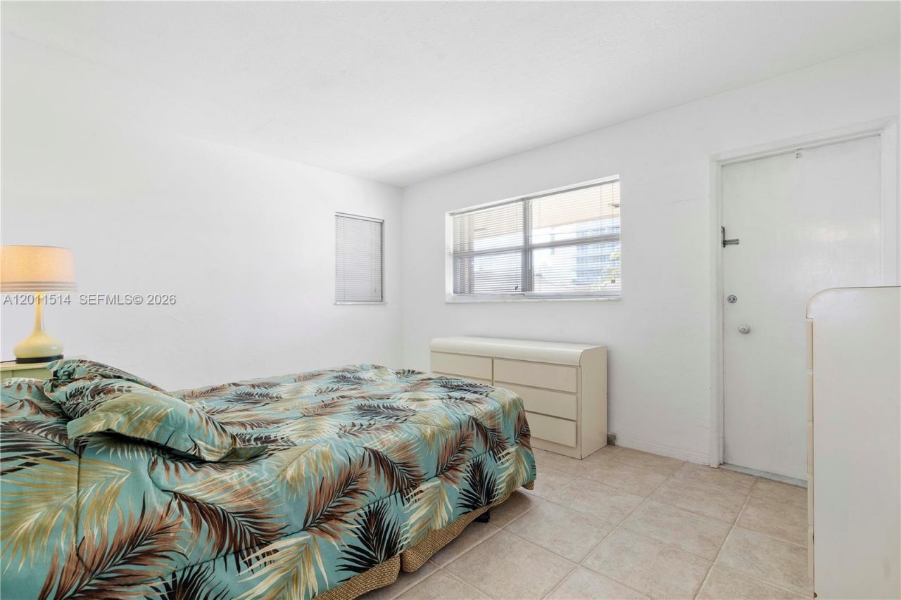 2600 Diana Dr, Unit 311, Hallandale Beach, FL 33009 Photo