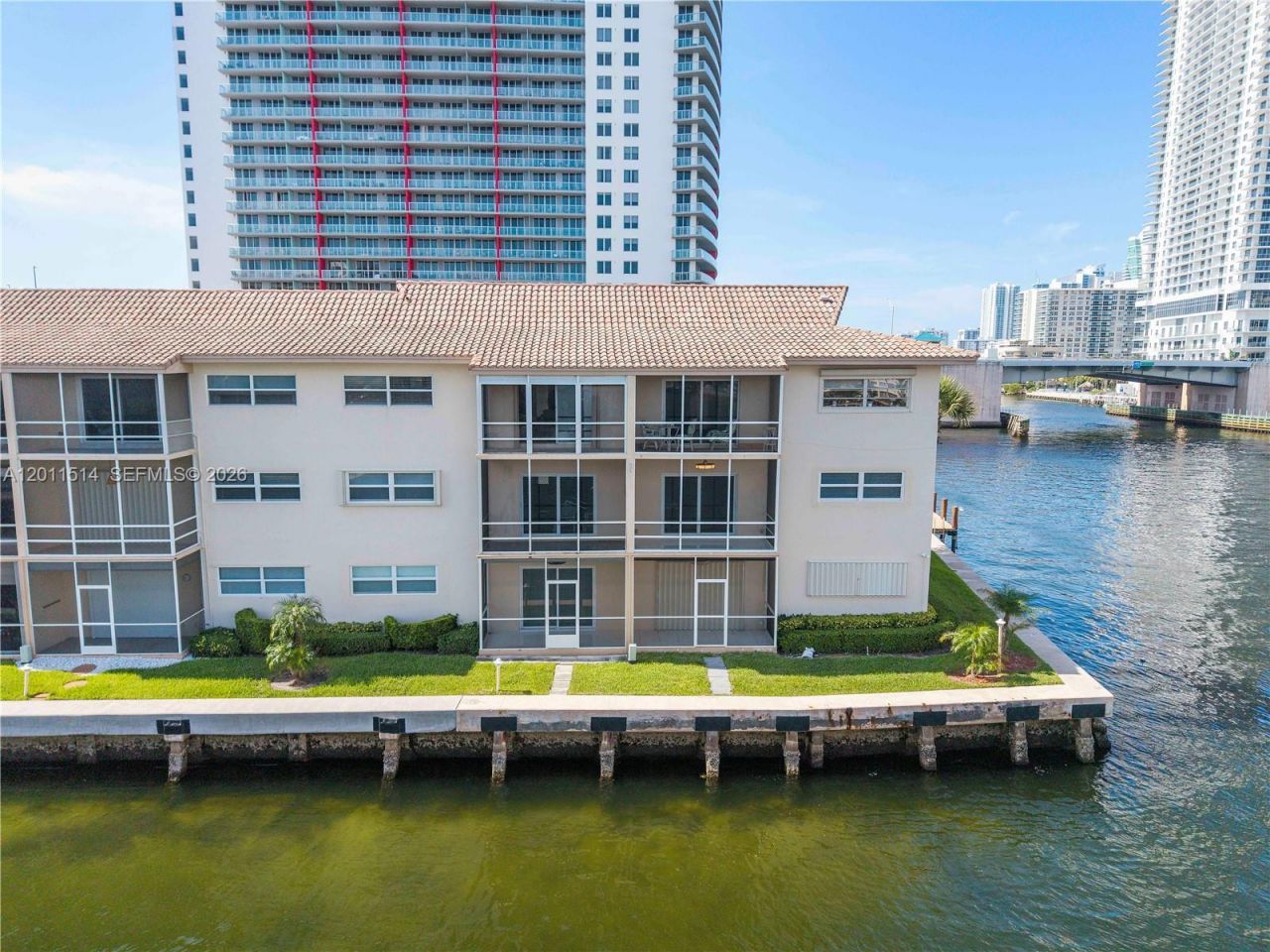 2600 Diana Dr, Unit 311, Hallandale Beach, FL 33009 Photo