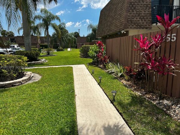 5455 NW 59th Pl , Tamarac, FL 33319