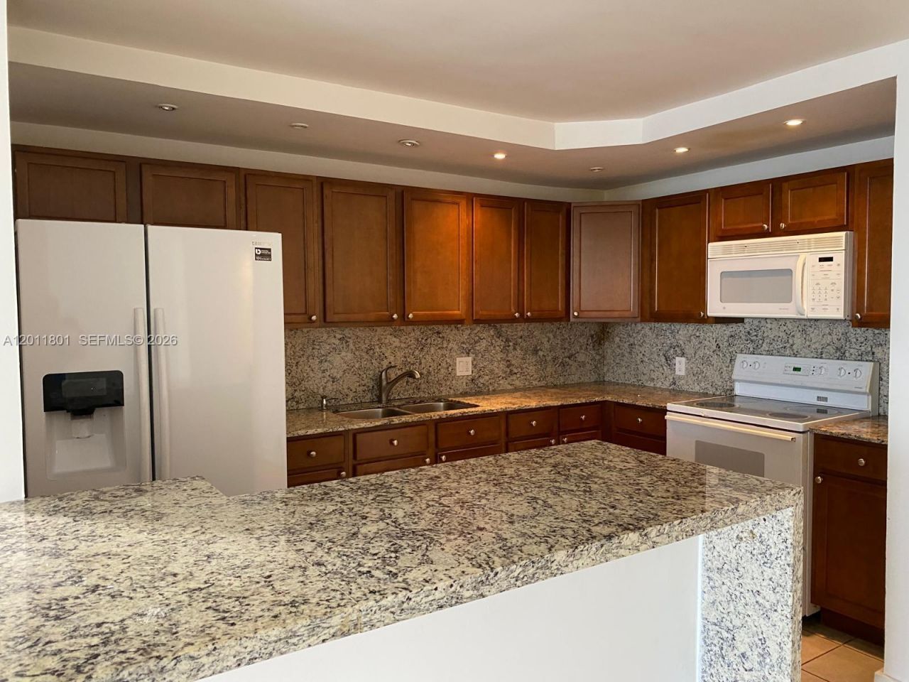 150 SE 25th Rd , Unit 8i, Miami, FL 33129 Photo