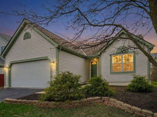 2131 Farmland Drive , Delaware, OH 43015