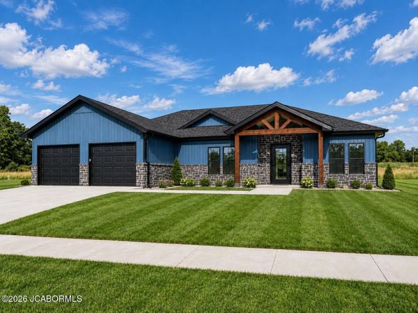 787 VINE DRIVE, Holts Summit, MO 65043