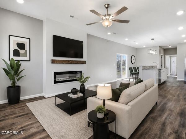 1000 HENRY STREET, Moberly, MO 65270