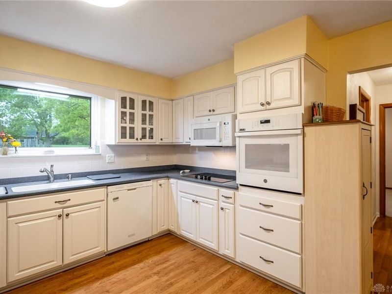 2100 Crab Tree Drive, Beavercreek, OH 45431 Photo 11
