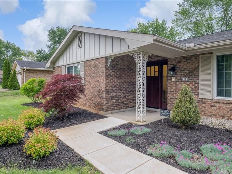 2100 Crab Tree Drive, Beavercreek, OH 45431 Photo 2