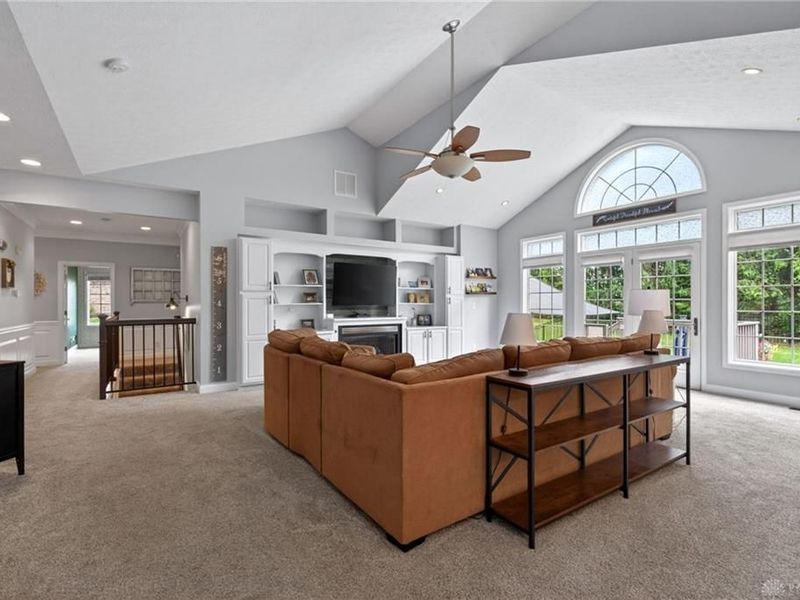 7470 Deep Woods Court, Springboro, OH 45066 Photo 8