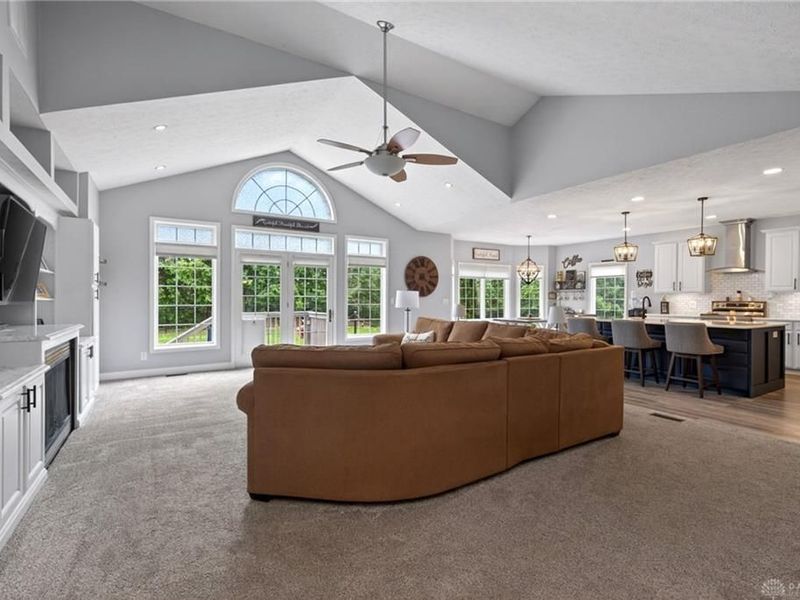 7470 Deep Woods Court, Springboro, OH 45066 Photo 9