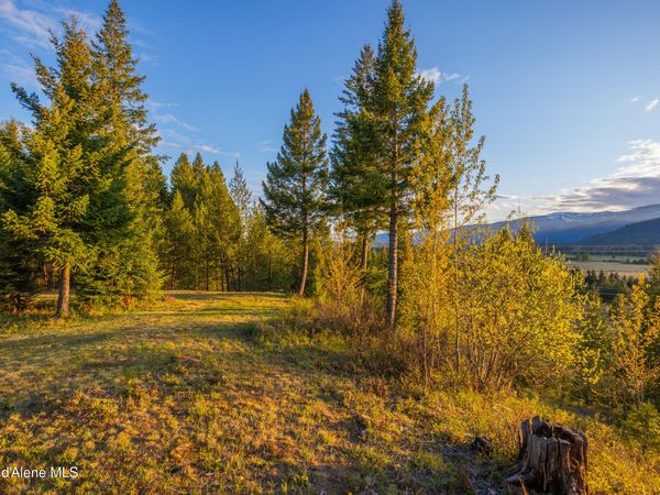 1894 Bowen Arrow RD , Sandpoint, ID 83864