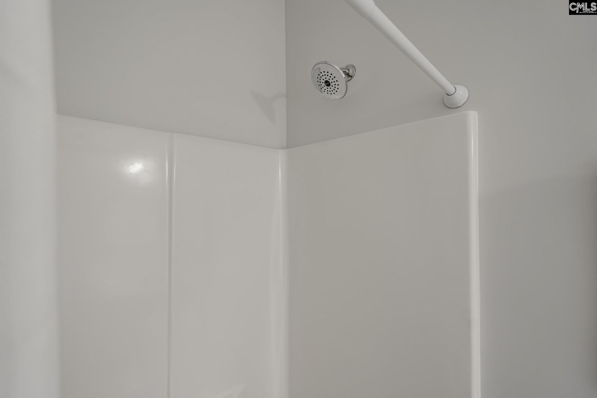 503 Bogarde Terrace  Photo 8