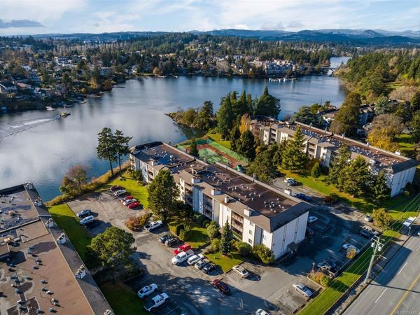 73 Gorge Rd W, Unit 103, Saanich, BC V9A 1L9