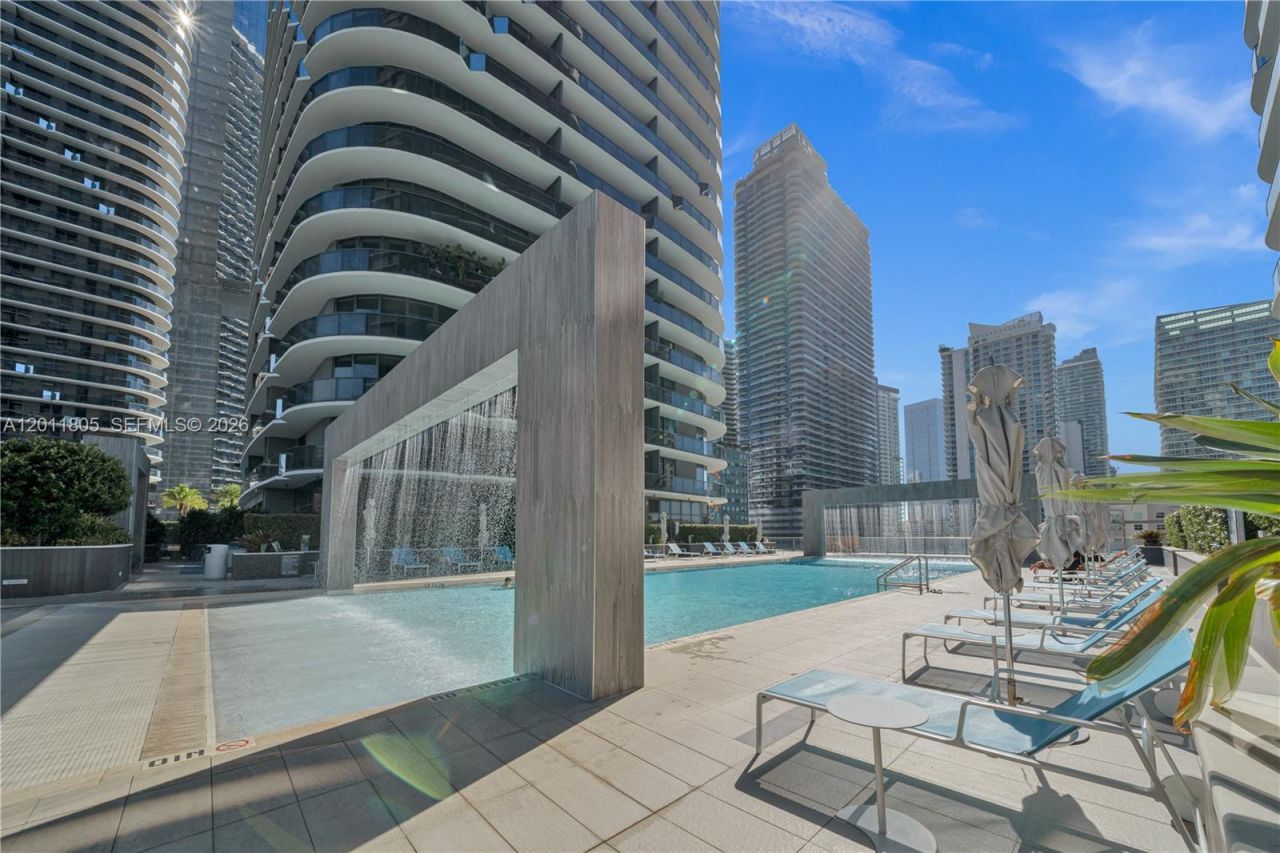 55 SW 9th St , Unit 3404, Miami, FL 33130 Photo