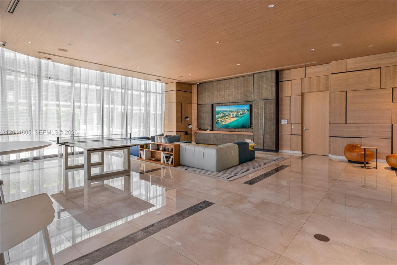 55 SW 9th St , Unit 3404, Miami, FL 33130 Photo