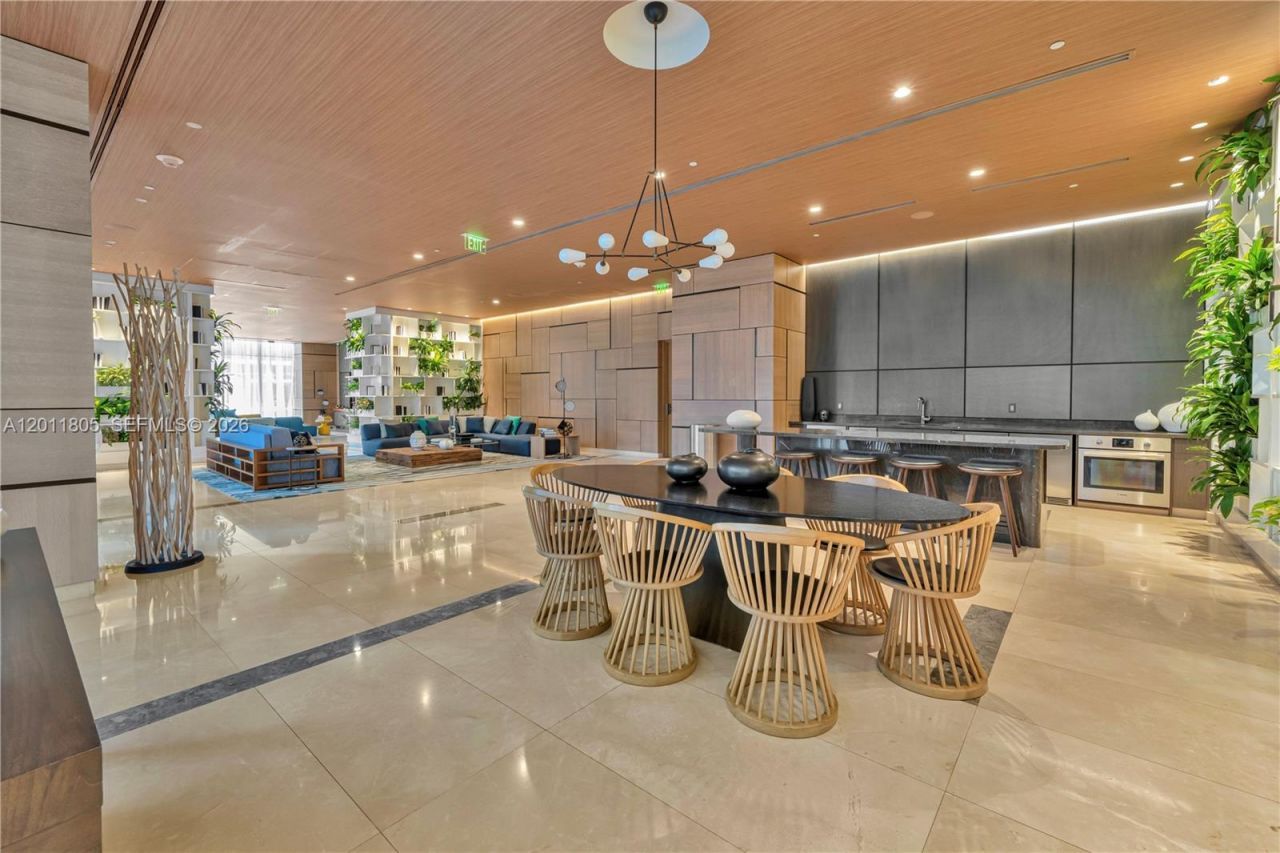 55 SW 9th St , Unit 3404, Miami, FL 33130 Photo