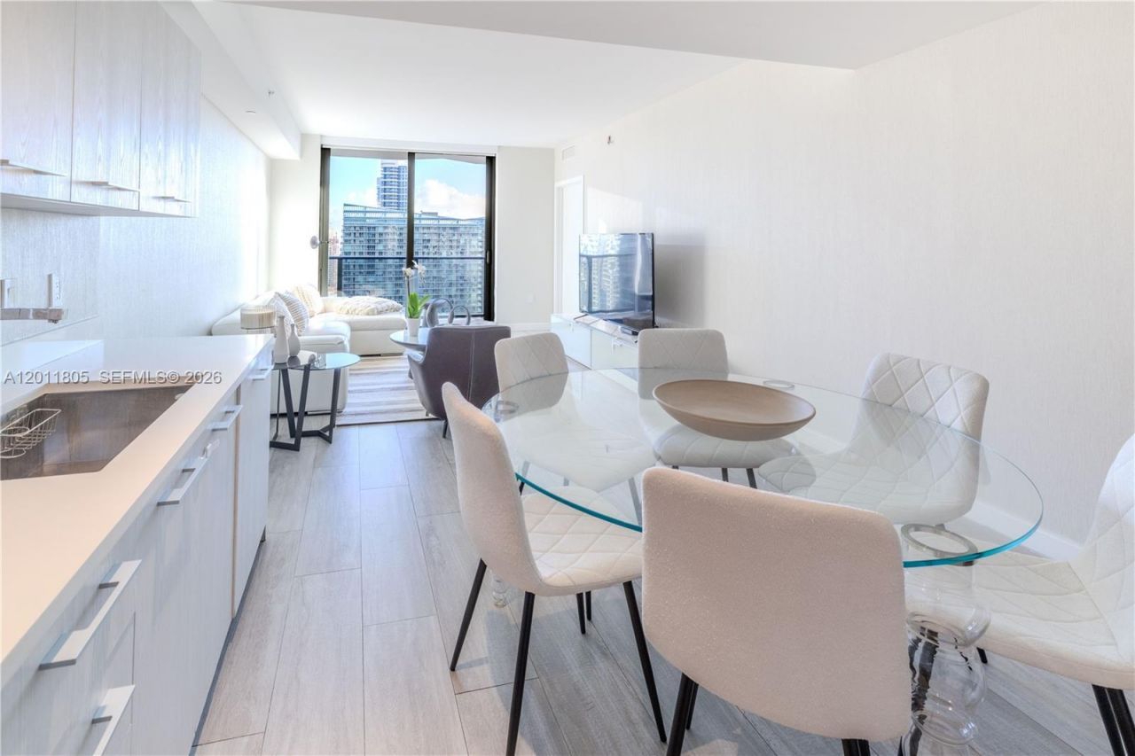 55 SW 9th St , Unit 3404, Miami, FL 33130 Photo