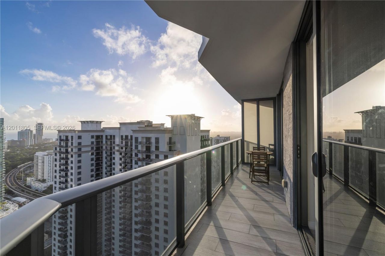 55 SW 9th St , Unit 3404, Miami, FL 33130 Photo